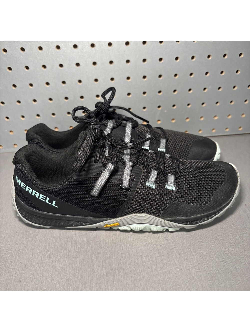 Merrell Trail Glove 6 Shoes Womens Sz 8.5 Black Gray Running Sneakers J135384